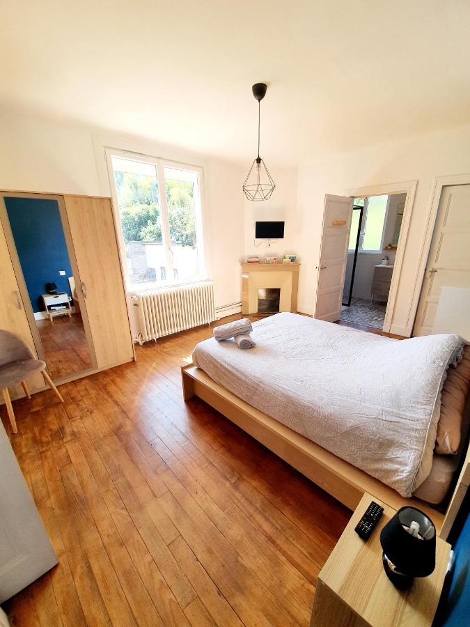 Appartement Spacieux, Wifi ,Cafe A Volonte Blaye-Les-Mines Buitenkant foto